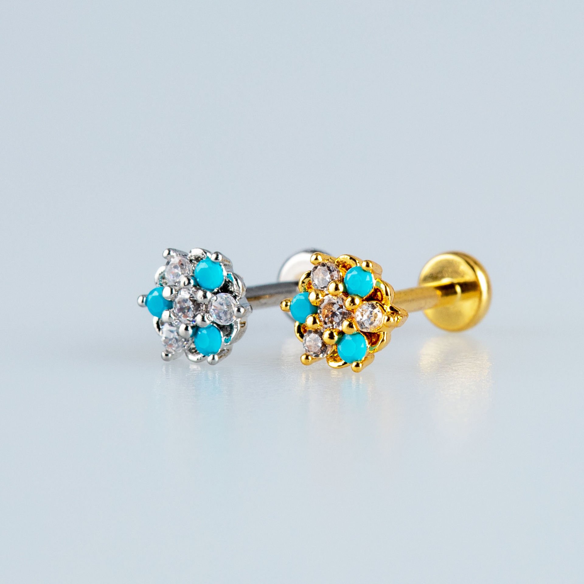 Piercing Tragus Çiçek