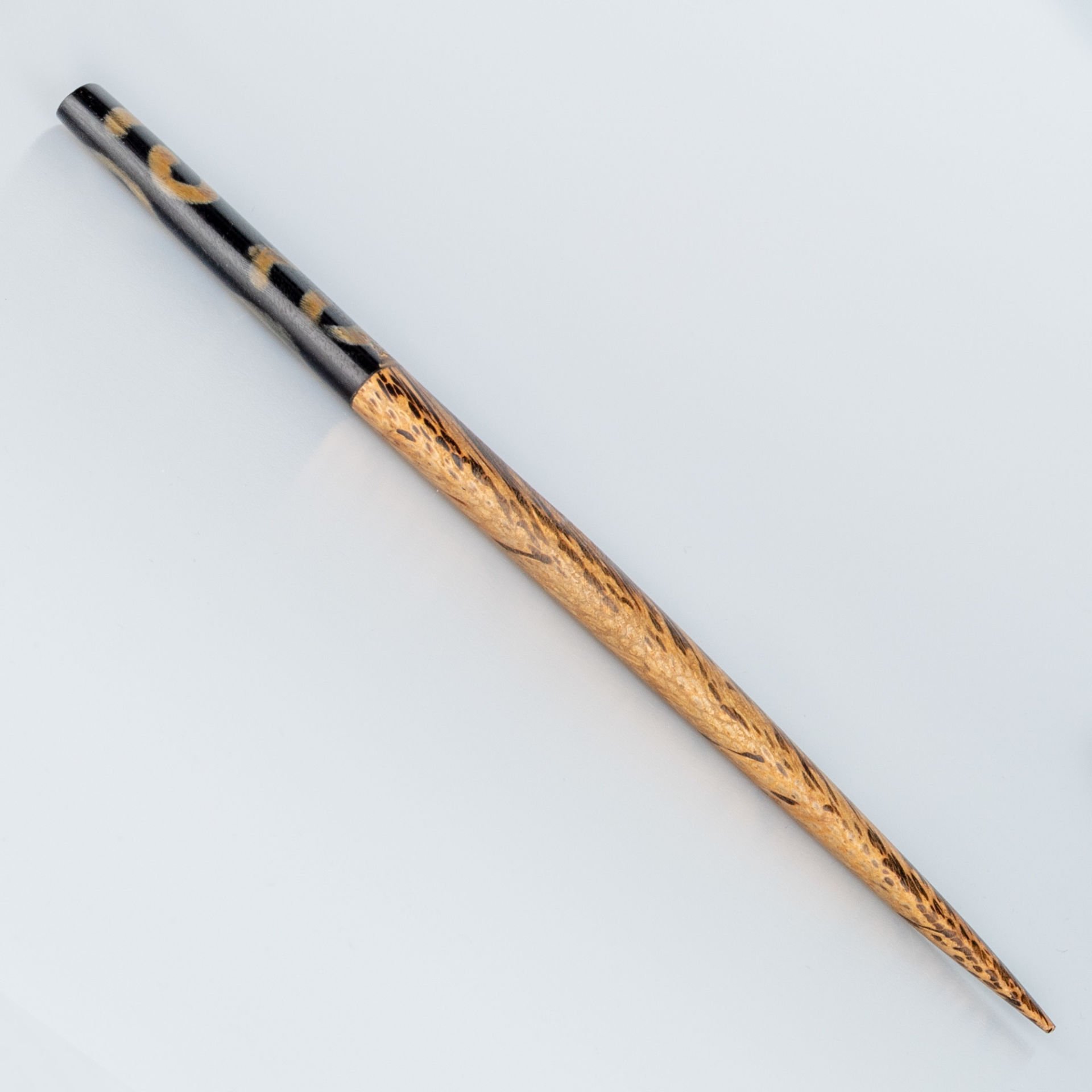 Mace Pen