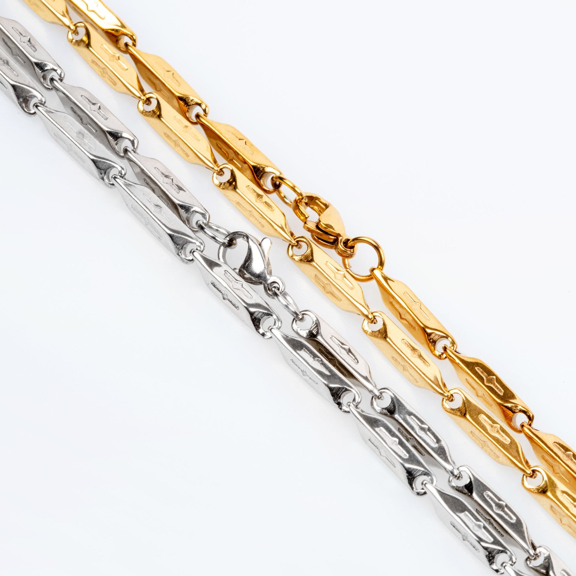 قلادة من الفولاذ المقاوم للصدأ 3.5 ملم أصفر