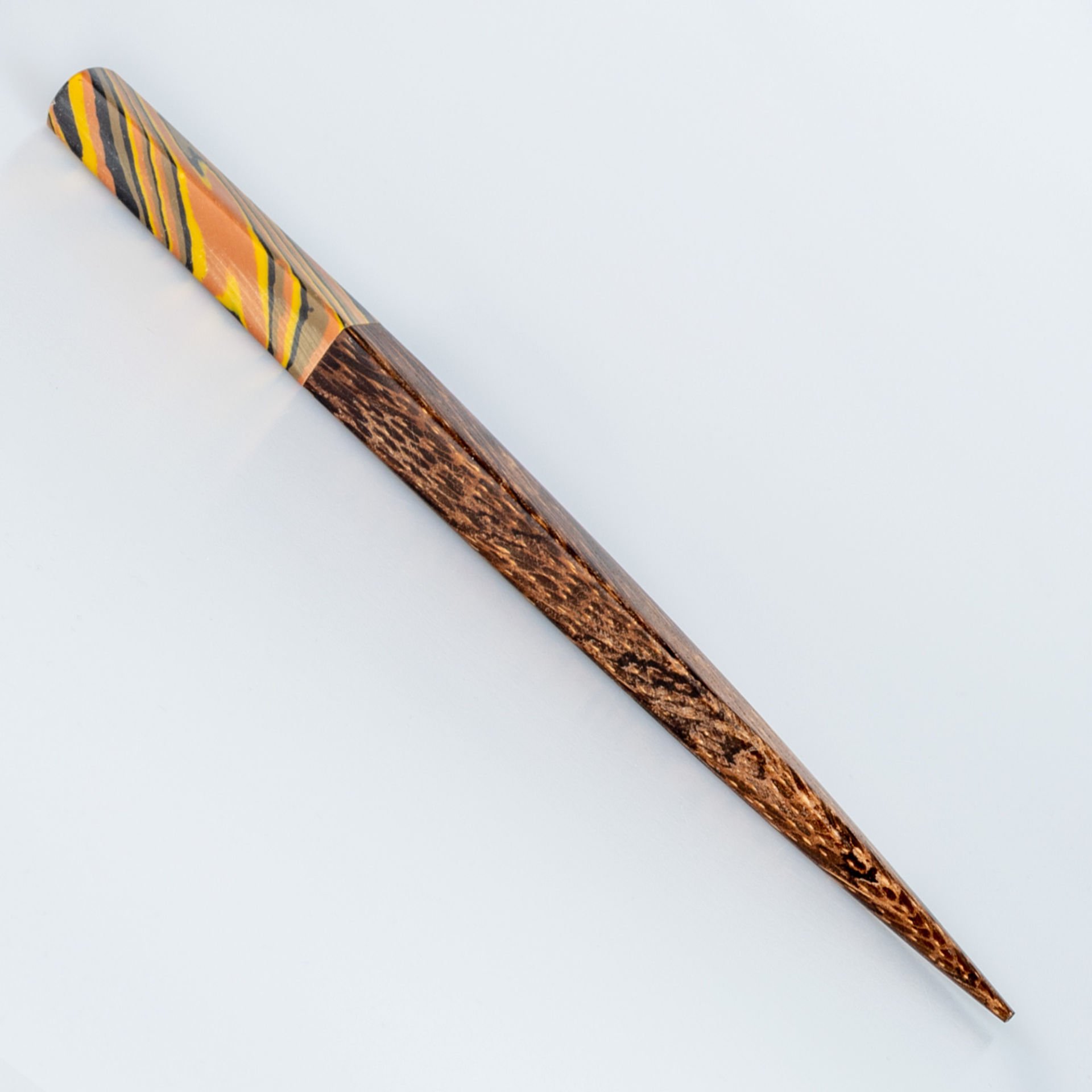 Mace Pen