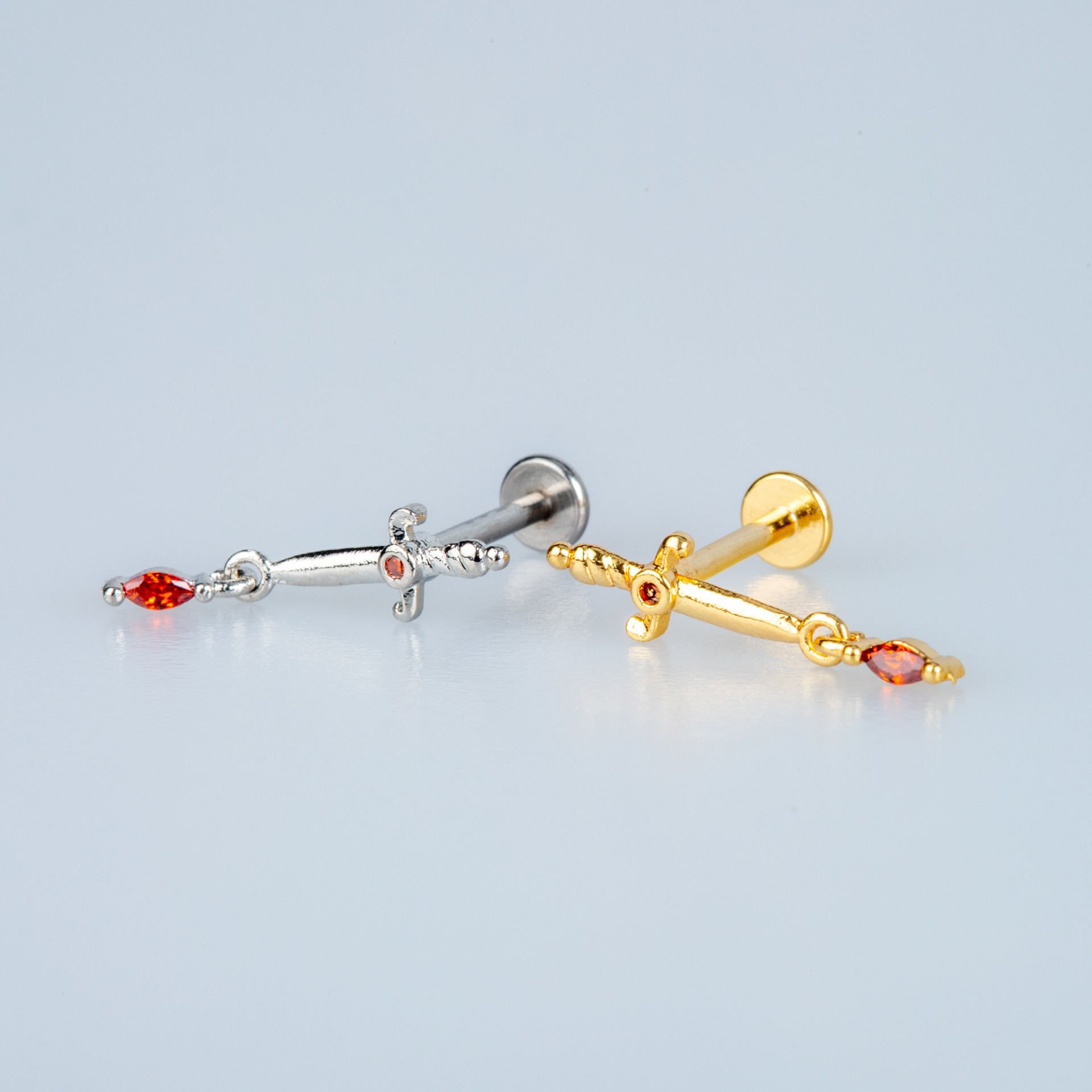 Piercing Tragus Bıçak