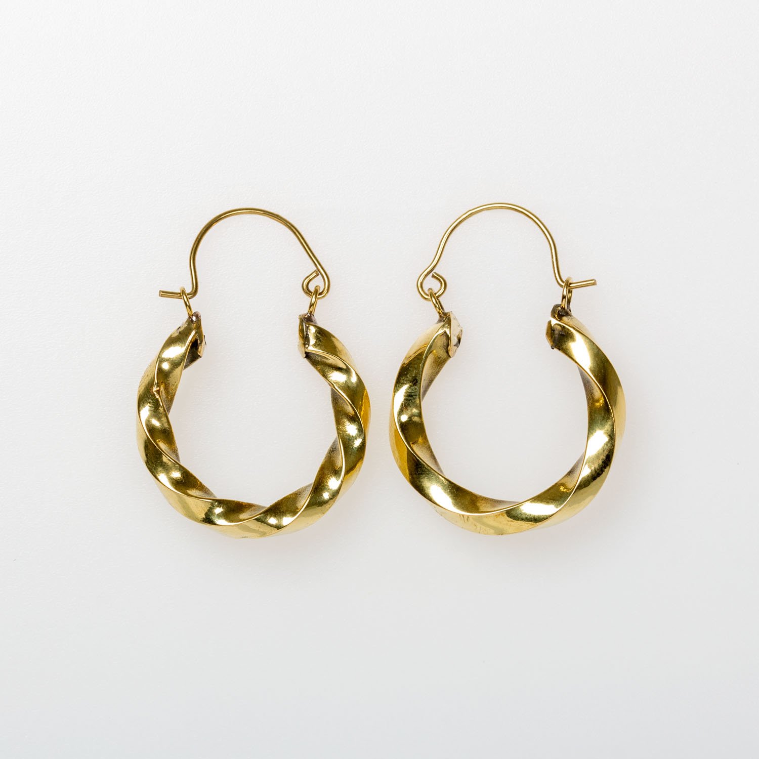 أقراط طارة اللون 2