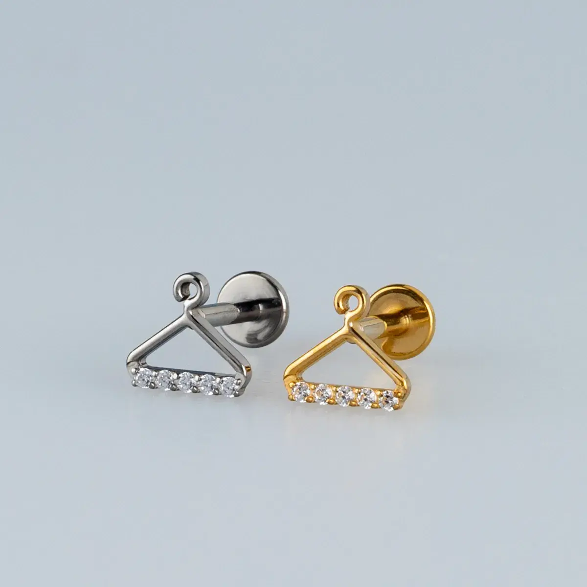 Toptan G23 Titanyum Askı Figürlü Piercing Beyaz 8mm