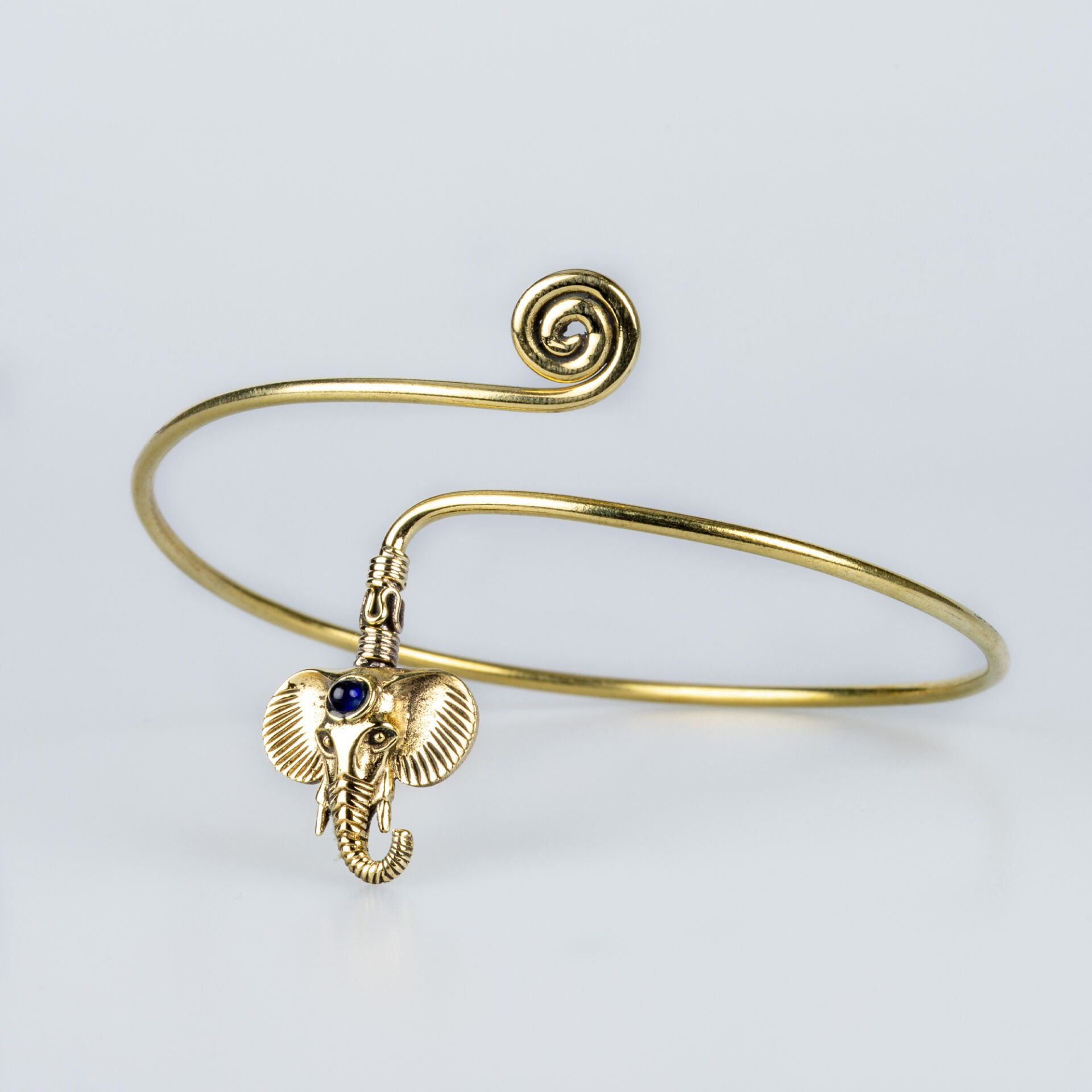 Etnik Spiral Pazu Bandı – Ayarlanabilir Tasarım