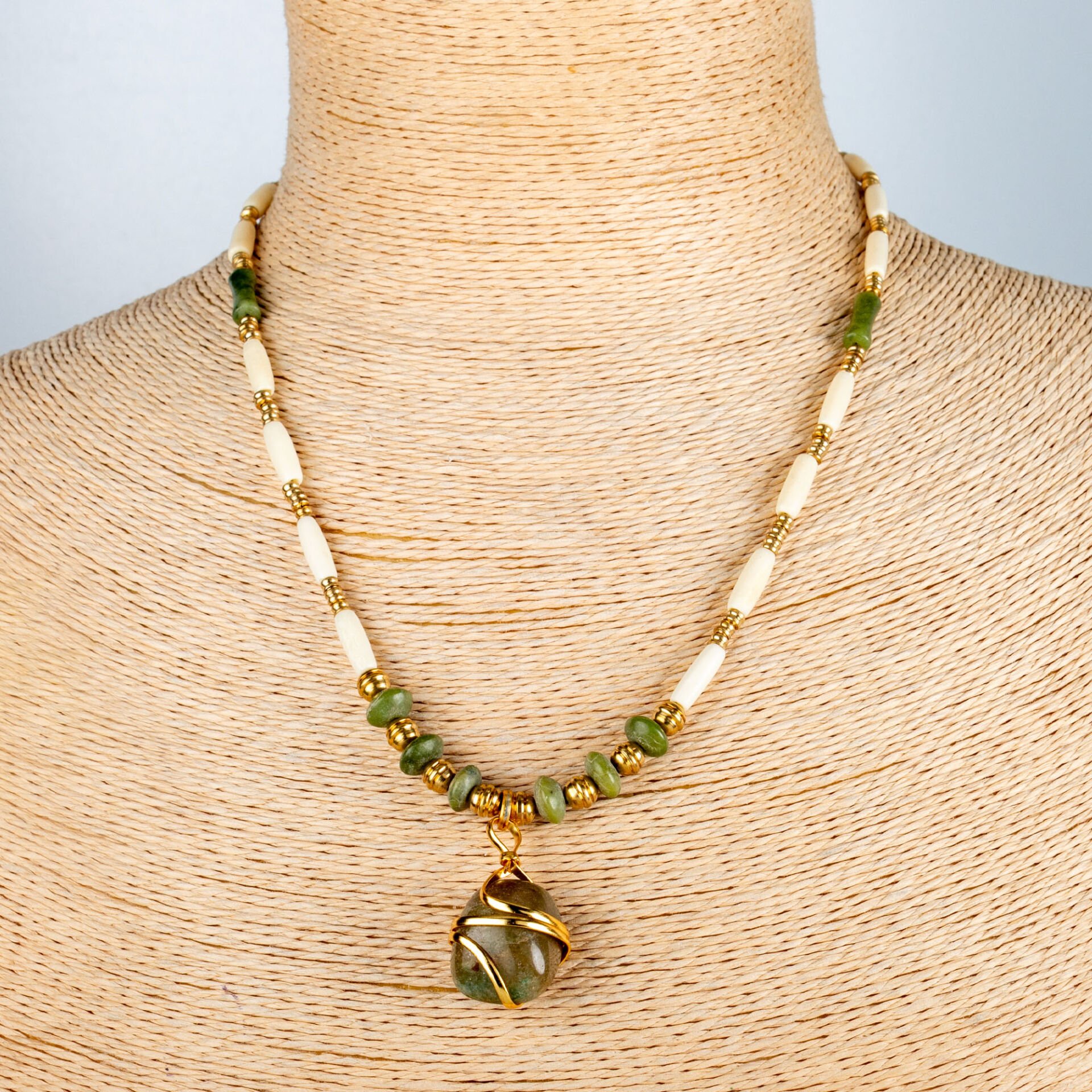 Etnik Doğal Taş Kolye