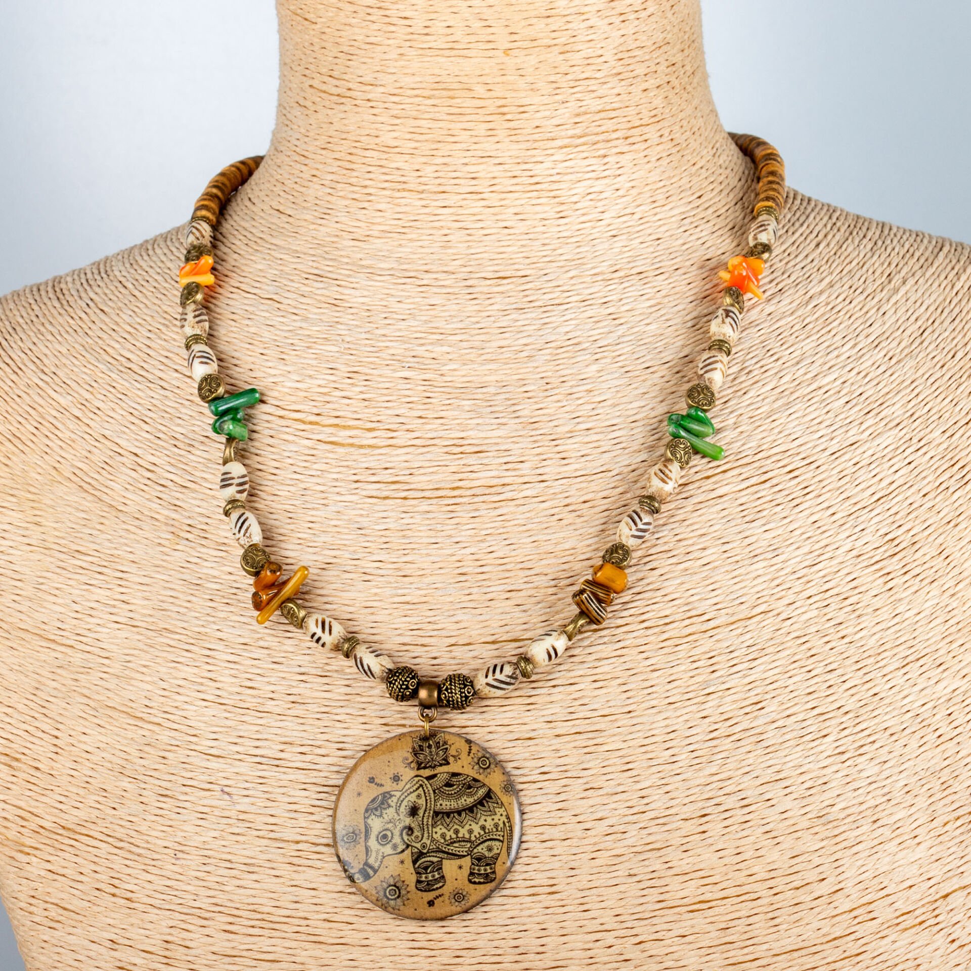 Etnik Doğal Taş Kolye