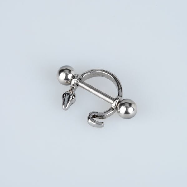 Piercing Göğüs