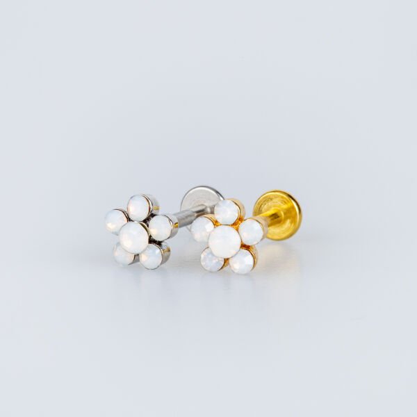 Piercing Tragus Çiçek