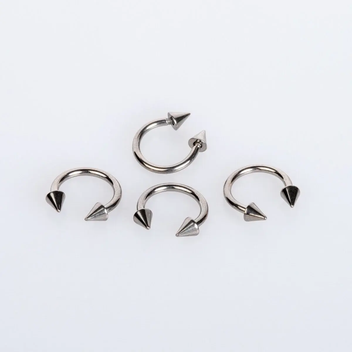 Toptan G23 Titanyum İlk Delim Piercing Septum Spike 3mm