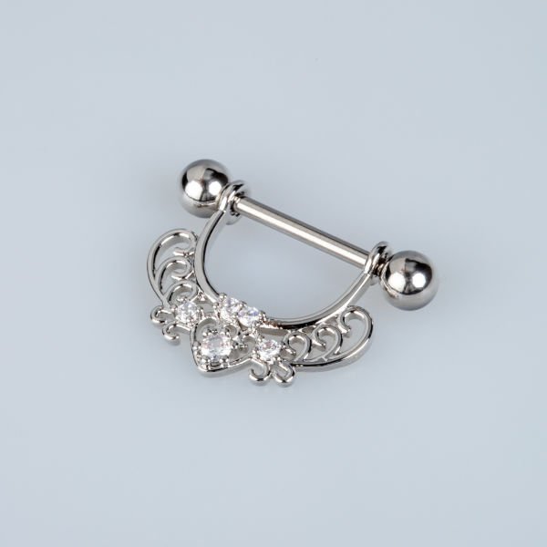 Piercing Göğüs