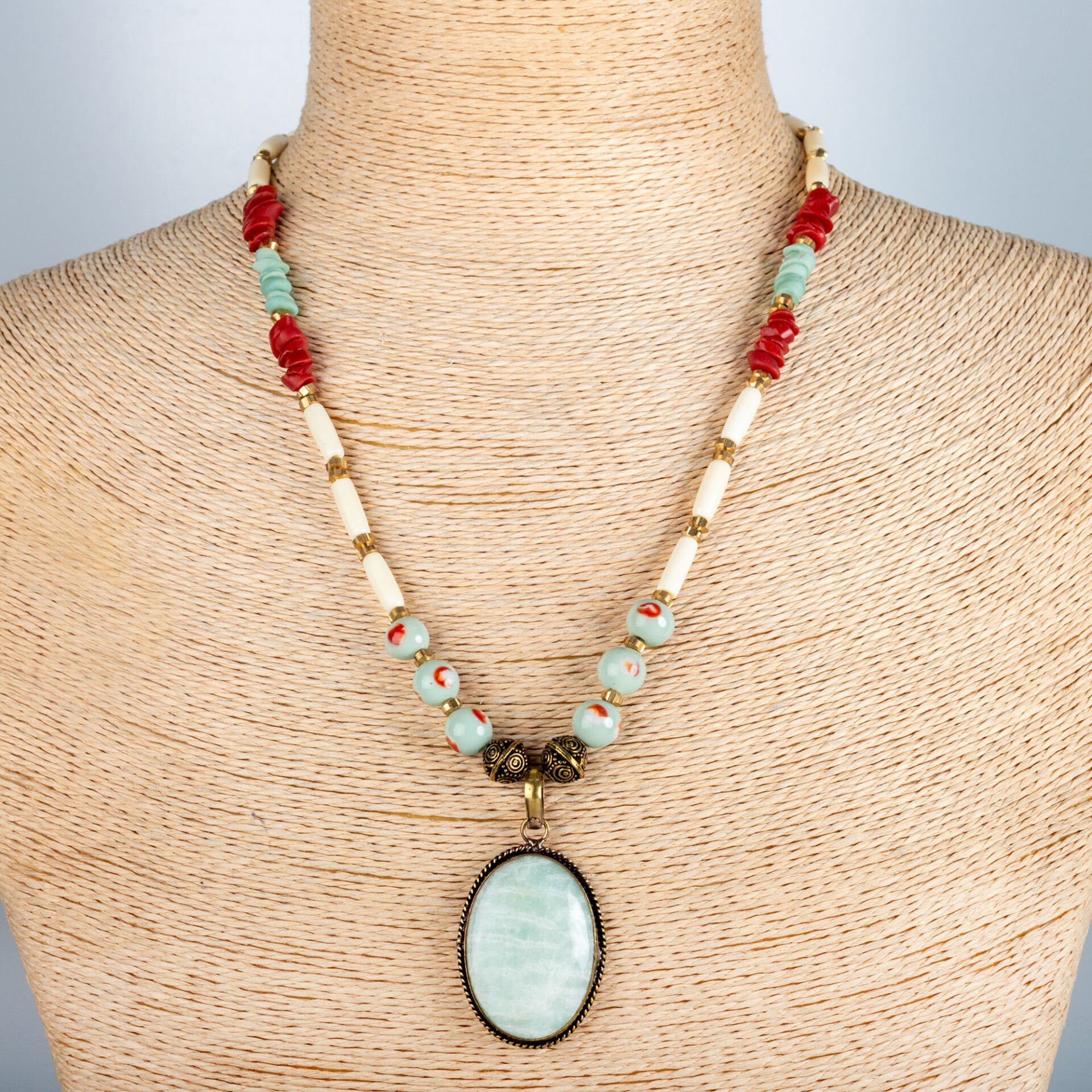 Etnik Doğal Taş Kolye