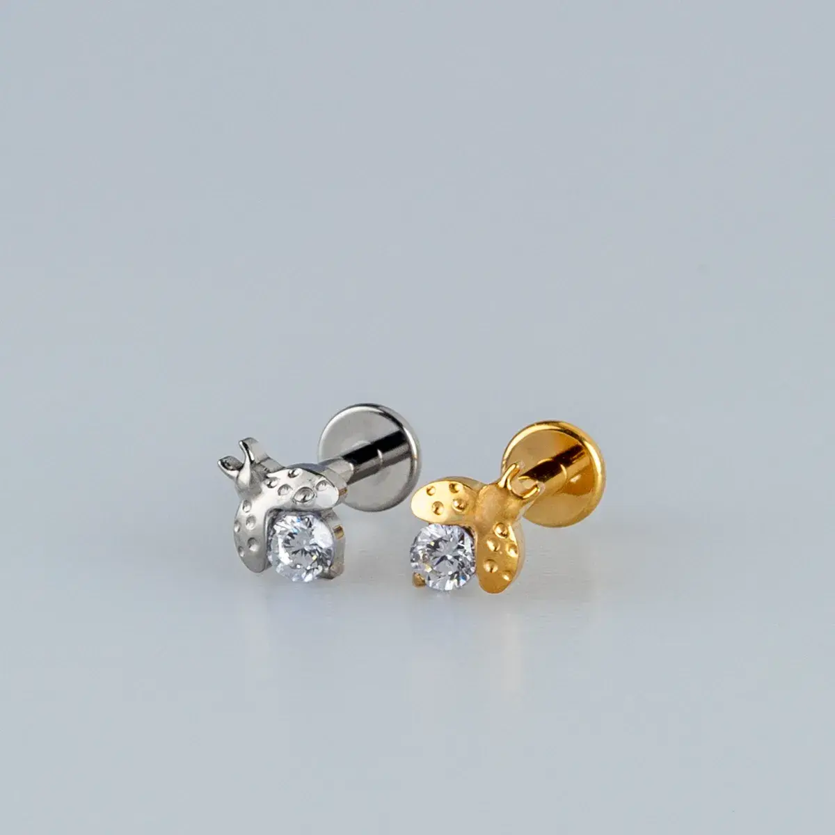 Toptan G23 Titanyum Ateş Böceği Piercing Beyaz 8mm