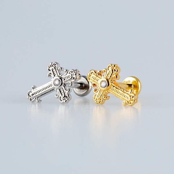 Piercing Tragus Haç
