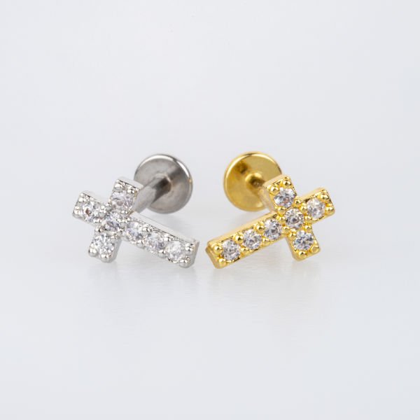 Piercing Tragus Cross