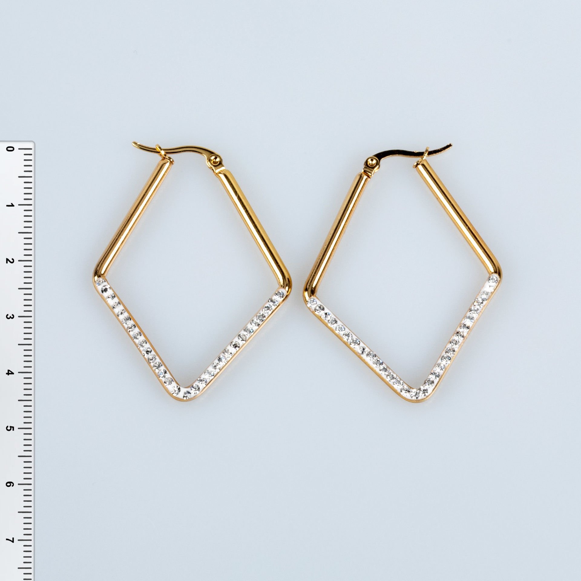 Çelik Küpe Taşlı Çift