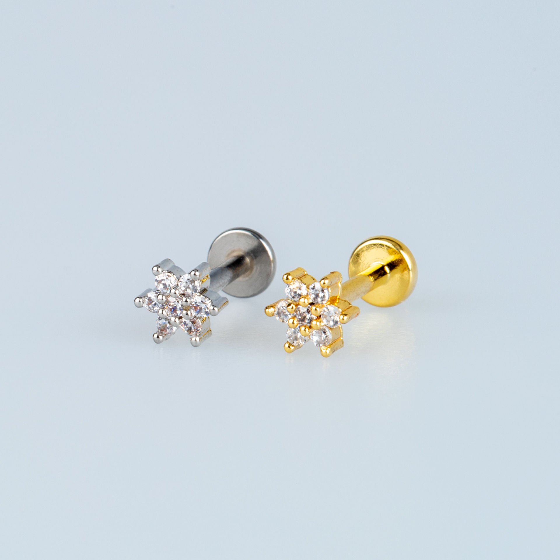 Piercing Tragus Çiçek