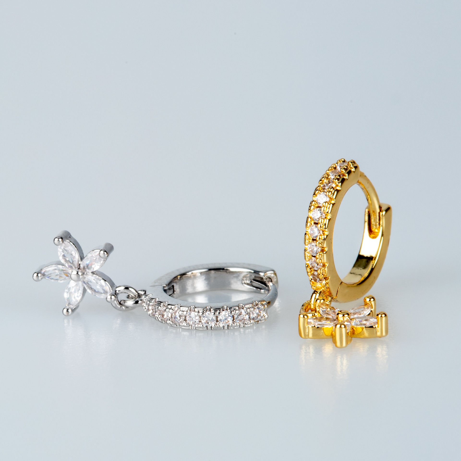 Piercing Rook Halka Çiçek