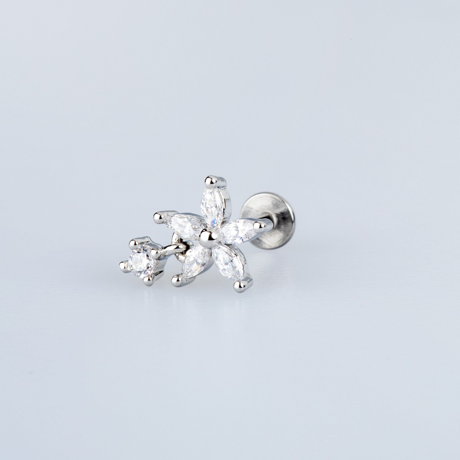 Piercing Tragus Kelebek Çiçek