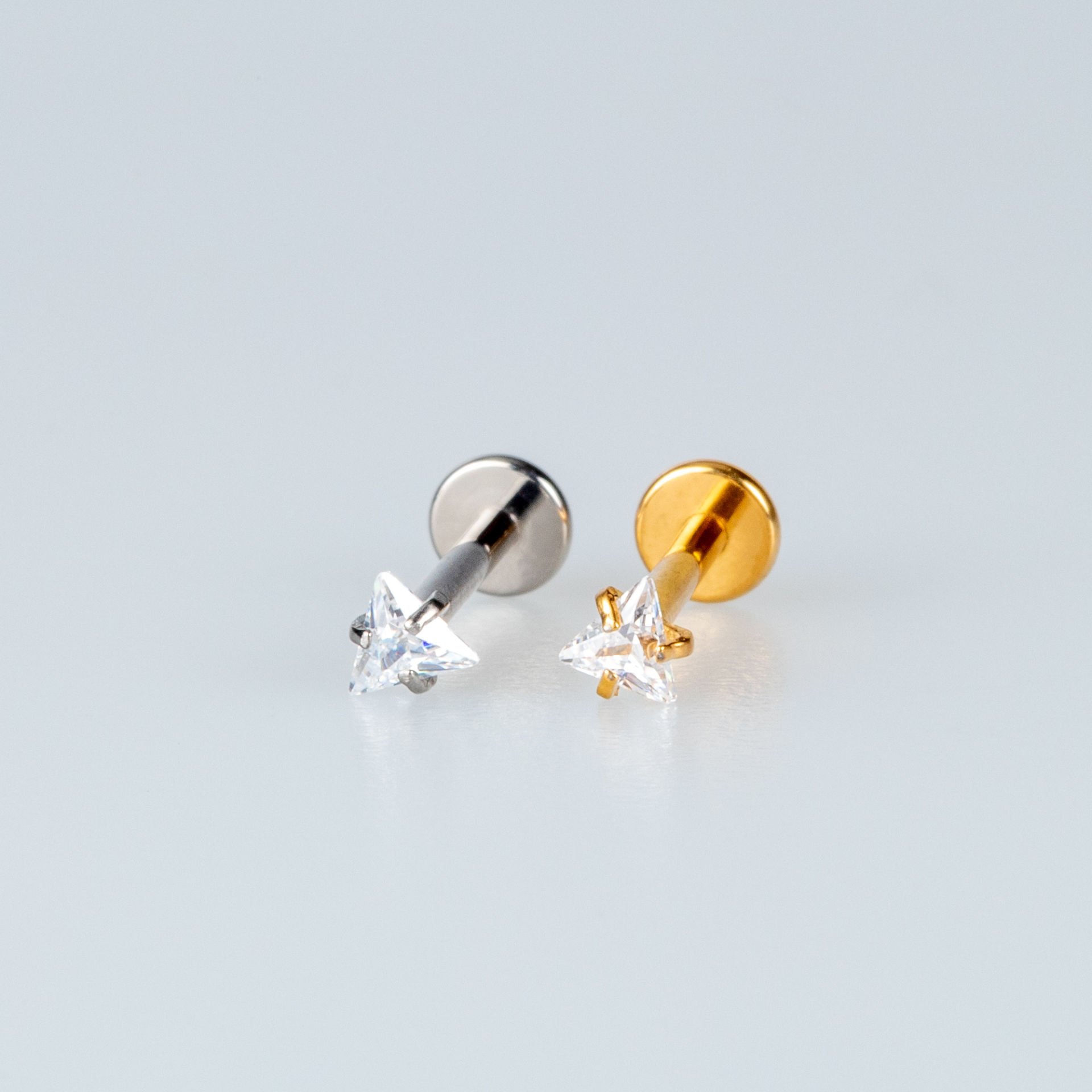 Piercing Titanyum Tragus Üçgen Taş