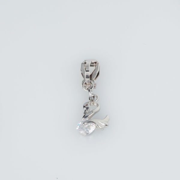 ثقب شد السرة الوهمي