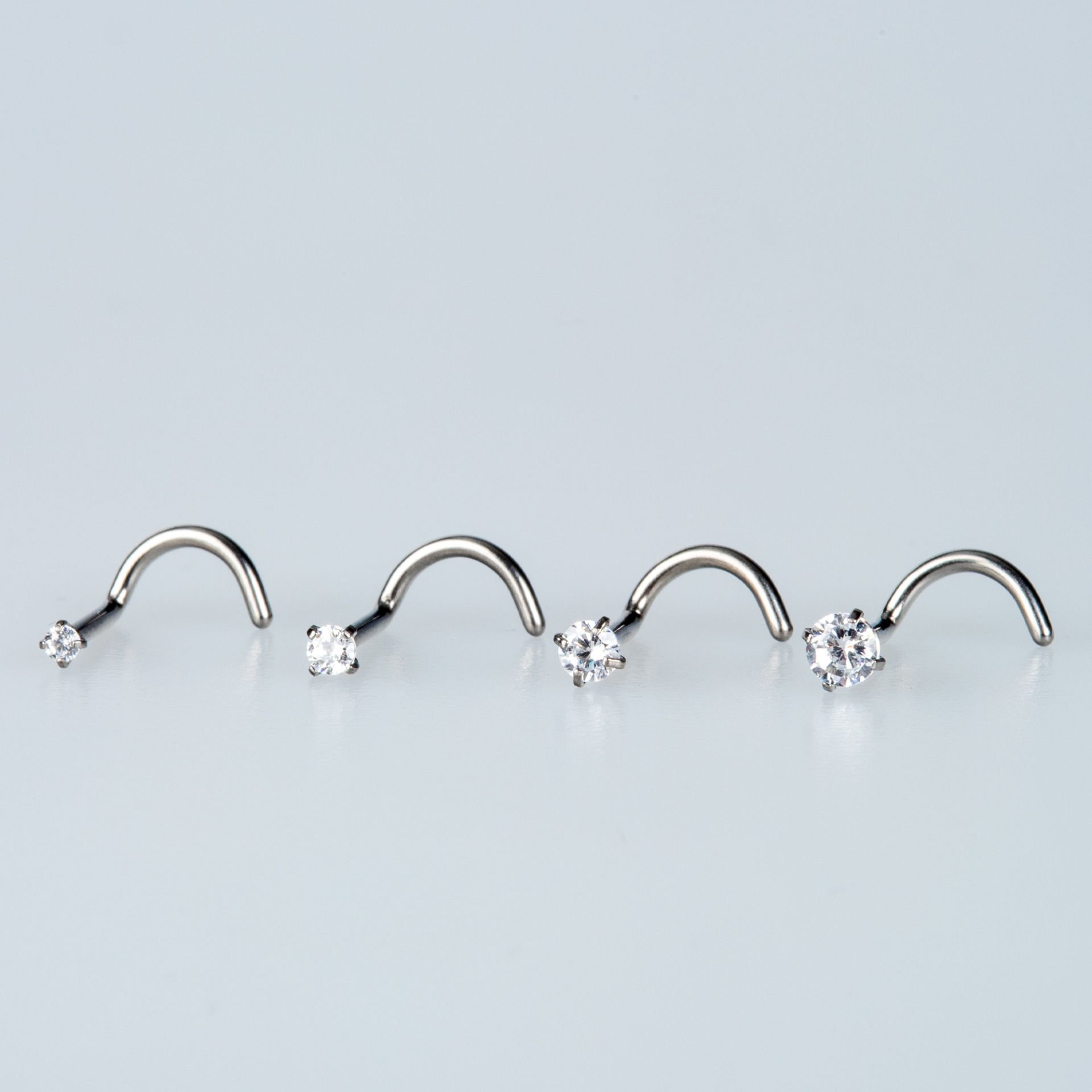 Titanium Nose Ring Thickness 0.8mm 1.5mm Stone