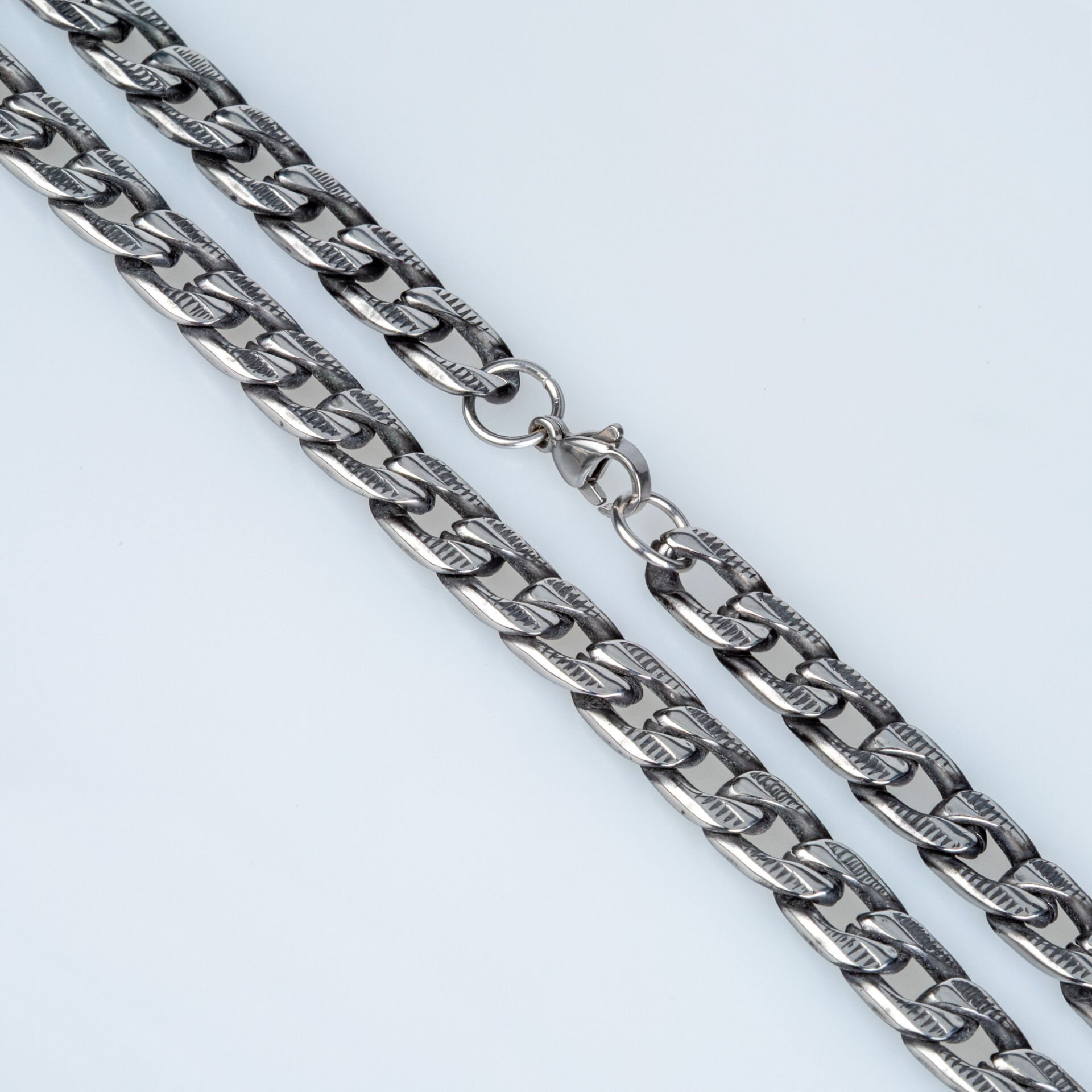 قلادة سلسلة فولاذية 9 ملم