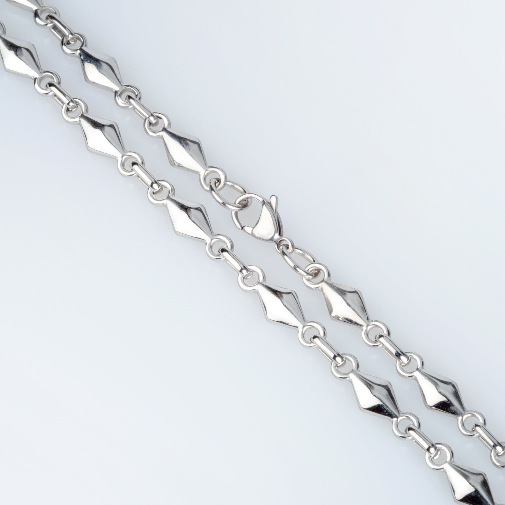 قلادة سلسلة فولاذية 7 ملم