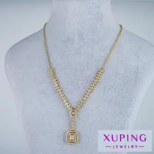 Xuping Jewelry 14K Taşlı Kolye