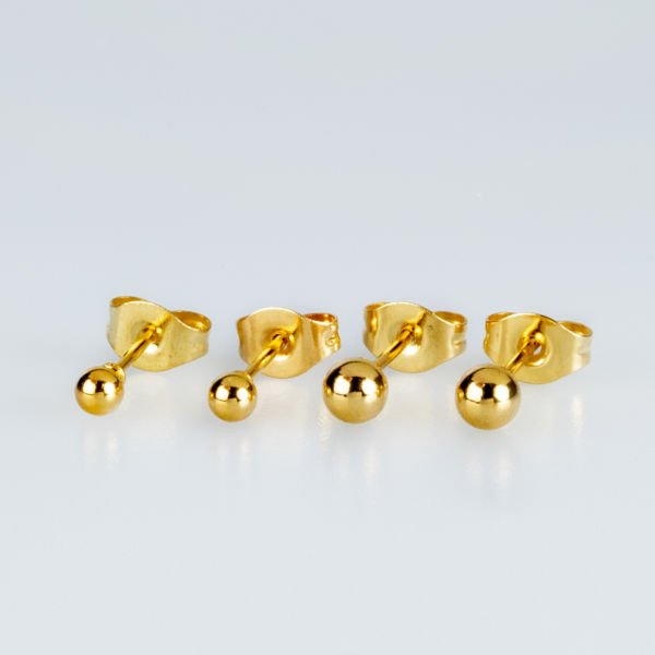 مجموعة أقراط فولاذية مكونة من 12 زوجًا