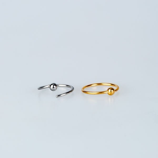 حلقة ثقب الأنف سمك 0.8 ملم لون أبيض 8 ملم