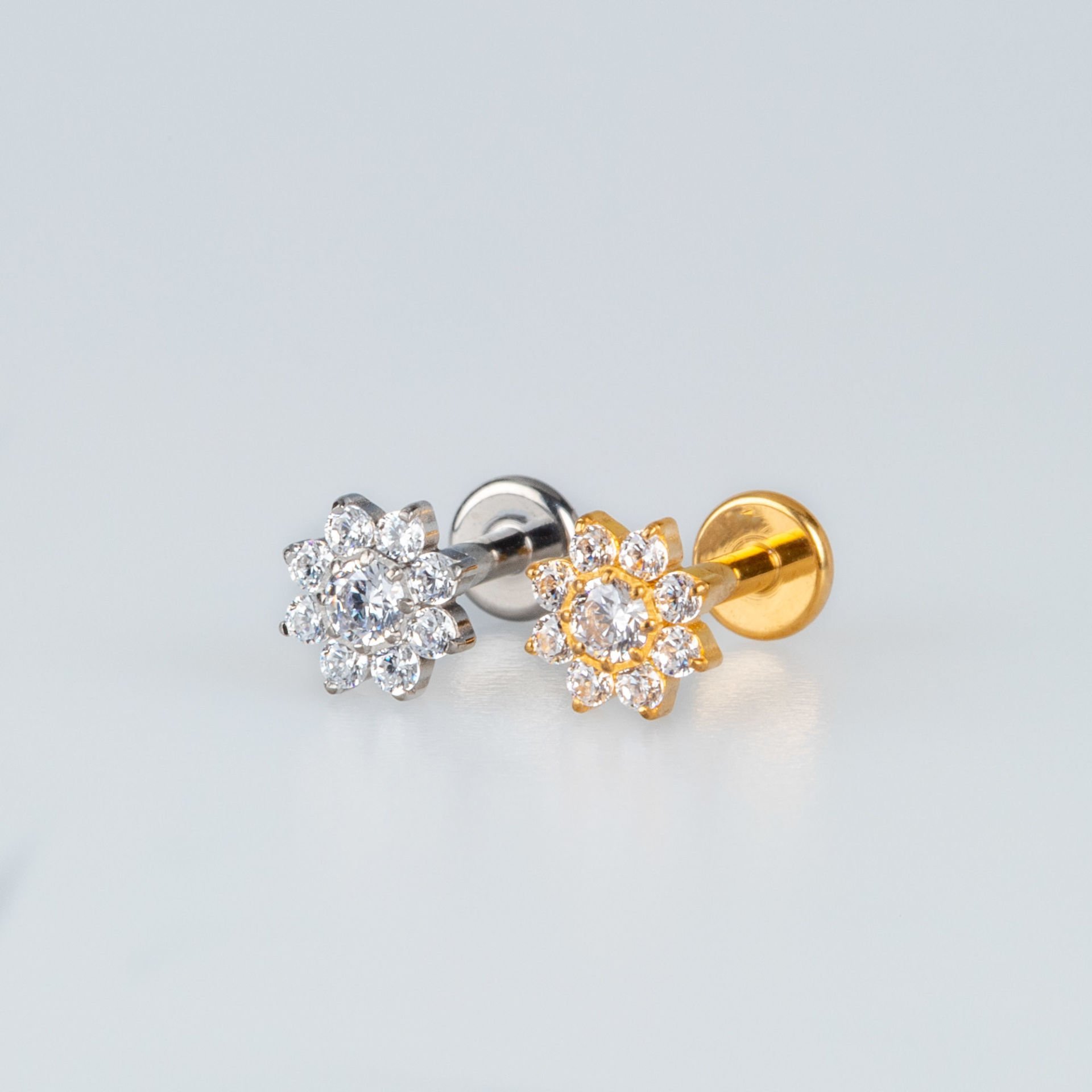 Piercing Titanyum Tragus Çiçek