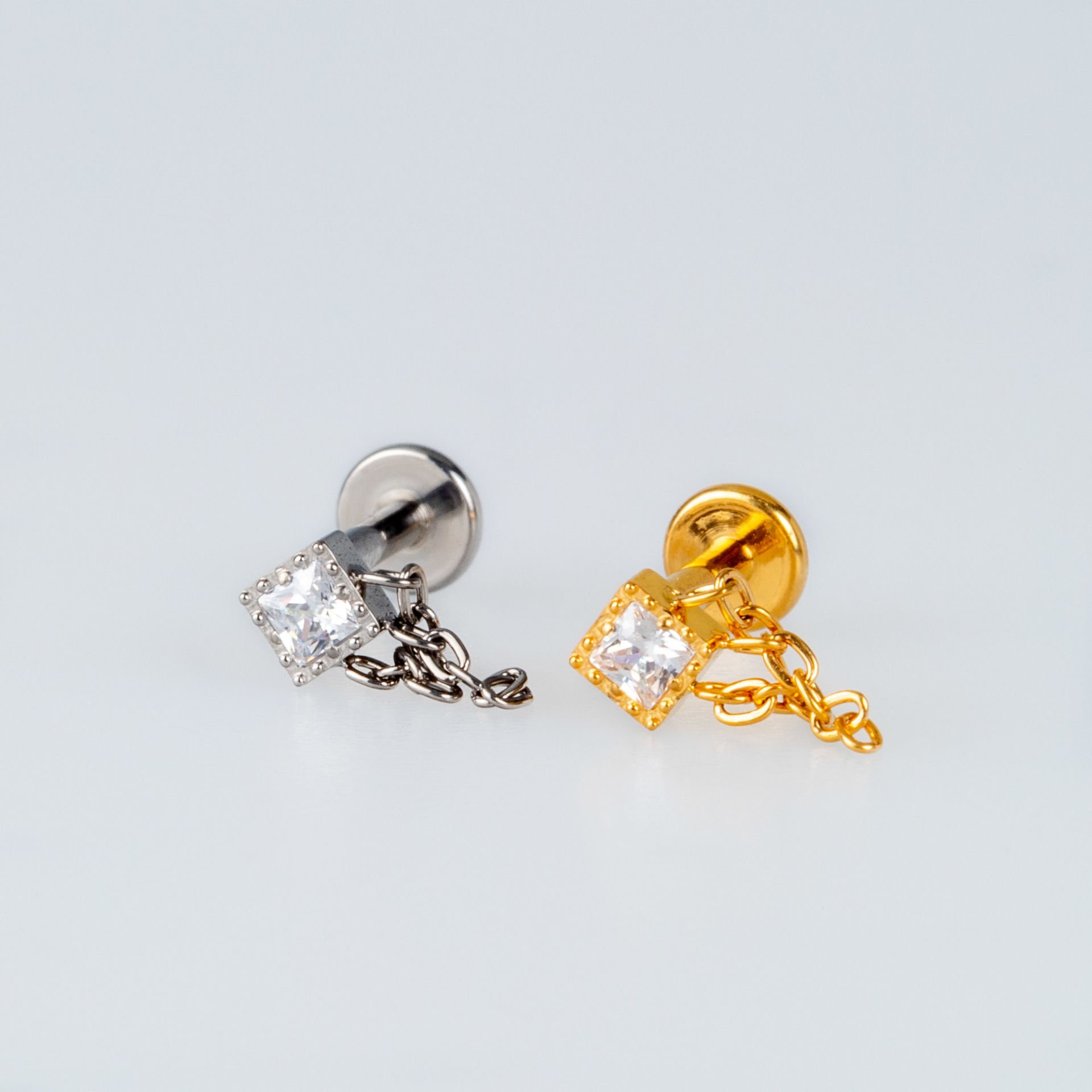 Piercing Titanyum Zincirli Tragus