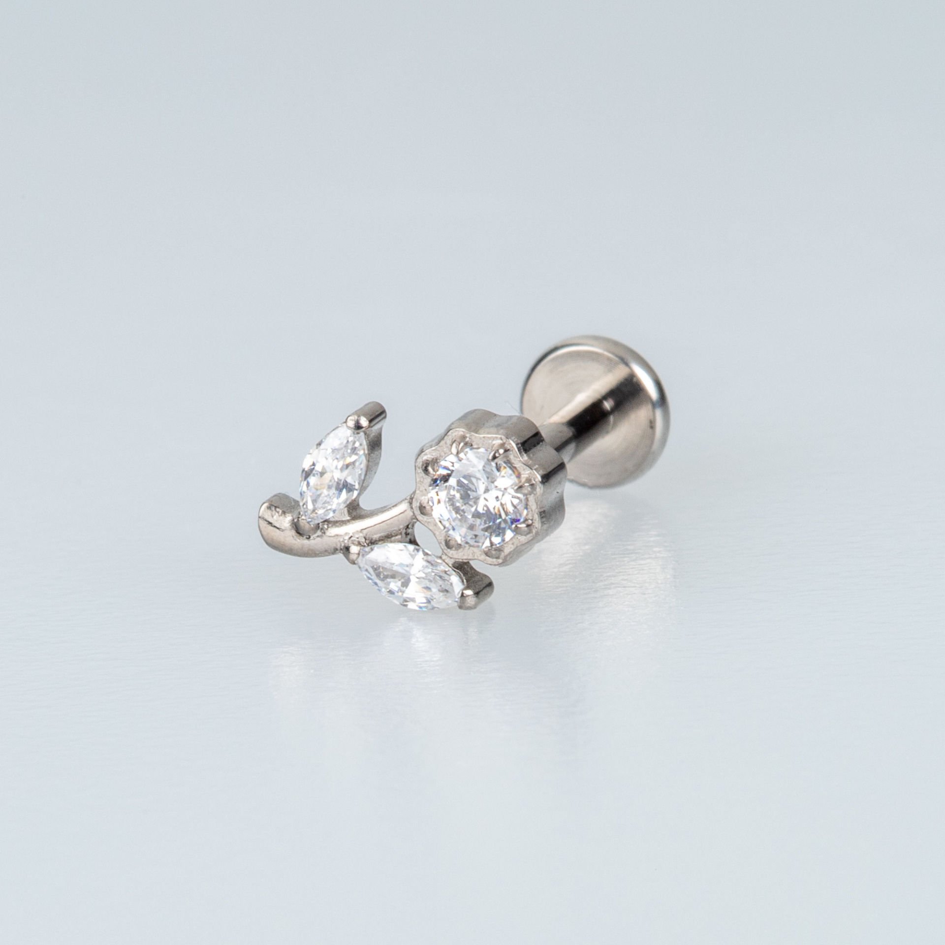Piercing Titanyum Tragus Çiçek