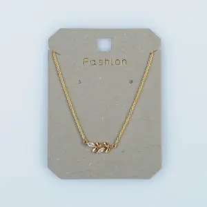 Toptan Kadın Vos Jewelry 14K Altın Kaplama Mekik Taşlı Yaprak Dalı Kolye