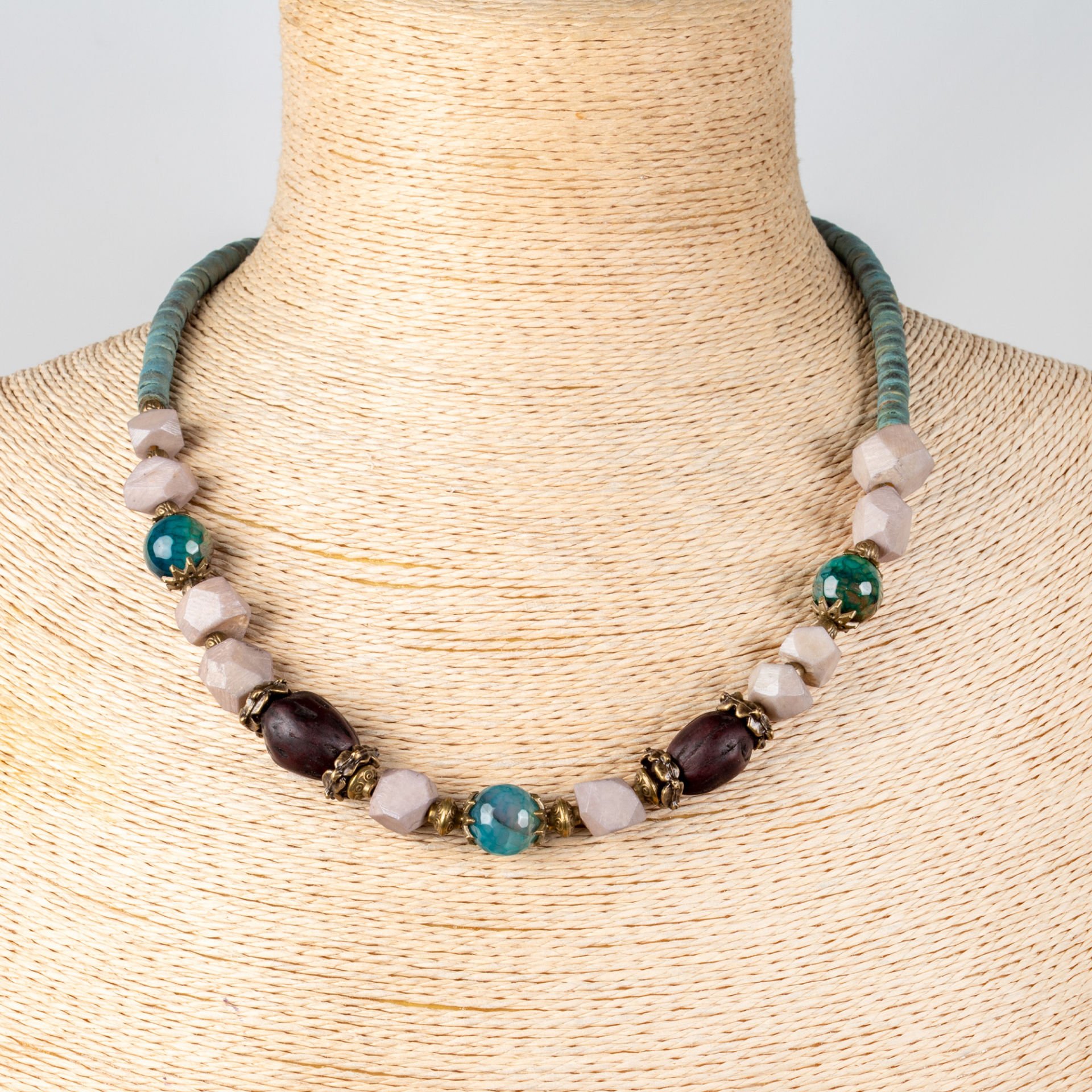 Etnik Doğal Taş Kolye